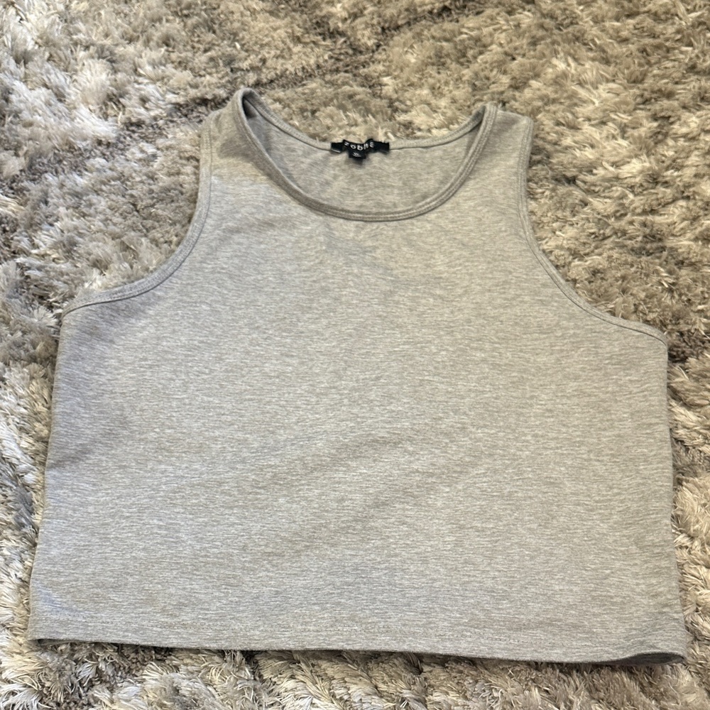 Cropped grey tank